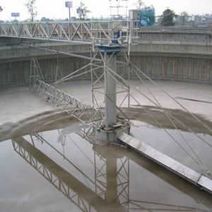 沉淀池刮吸泥機(jī)裝置中心傳動(dòng)式刮吸泥機(jī)設(shè)備詳細(xì)介紹